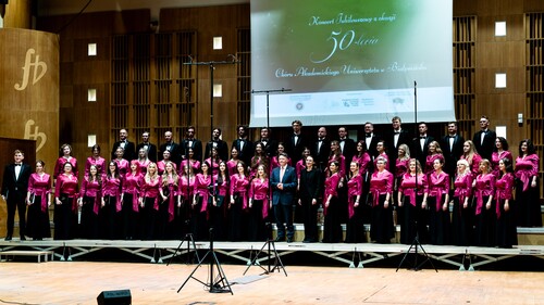 Pięćdziesiąt lat muzycznej historii na najwyższym poziomie. Jubileusz Chóru Akademickiego UwB