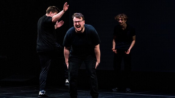 spektakl studenckiego teatru STuKot z udziałem Ch&oacute;ru Akademickiego UwBw  Wilnie